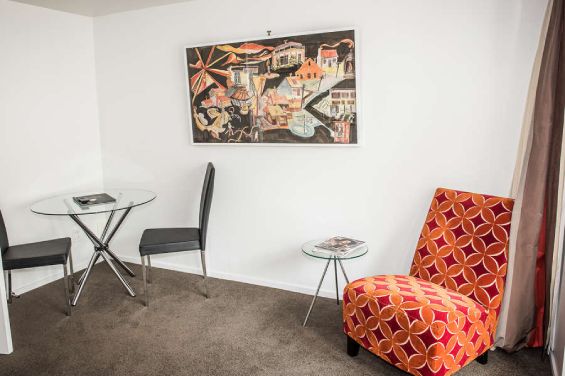 Executive Twin Studio - lounge area